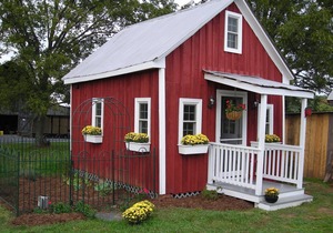 One Bedroom One Bath Cottage On 250 Acre Cattle Farm.