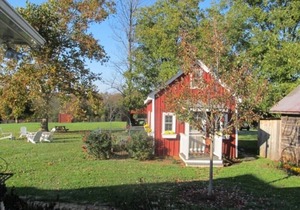 One Bedroom One Bath Cottage On 250 Acre Cattle Farm.