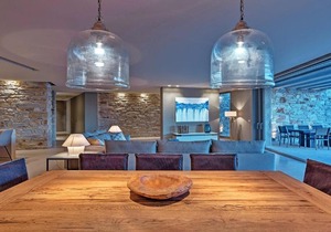 One Br Private Honeymoon Peaceful Mylo Villa With Living room Close to Mylopotas Beach