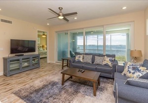 One Particular Harbour on Anna Maria Sound ~ Beaches just minutes away!