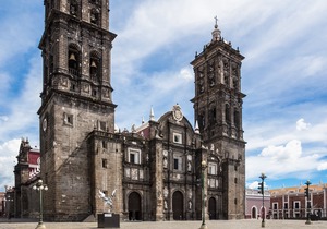 One Puebla Finsa