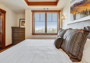 One Ski Hill Place 8307 - Ski-In Ski-Out Apartment