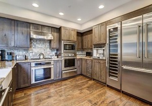 One Ski Hill Place S8501