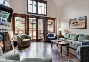 One Ski Hill Place S8501