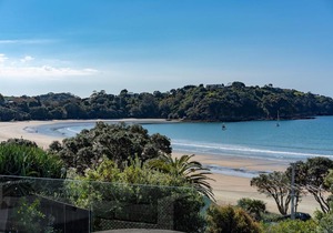 Oneroa Bay Views