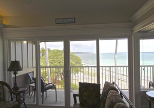 Only thing between you and the ocean is the Beach! Top Floor, unobstructed view