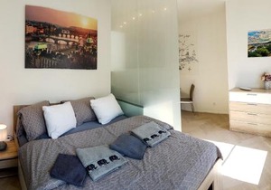 ONSITE Free Garage Parking, 10min Centre by Bus