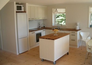 Øster Assels. 135m2 lovely 2-plan holiday house. Just 300m. to the beach.