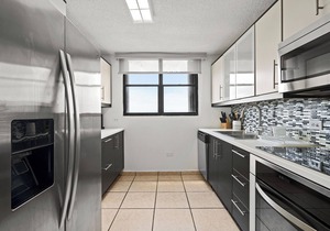 Otium | City Views | King Sized | Near The Beach