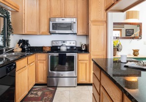 Outpost: Clark's Knoll 351 - Walk to Town Square