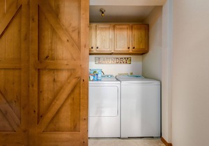 Outpost: Clark's Knoll 395 - Walk to Town Square