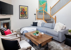 Outpost: Clark's Knoll 395 - Walk to Town Square