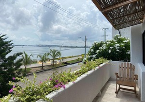 Outstanding 4BR Villa with Ocean view