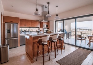 OV8 Casa Luna