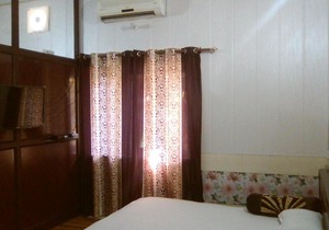 Oxygen Home Stay - Deluxe Two Bedroom Set