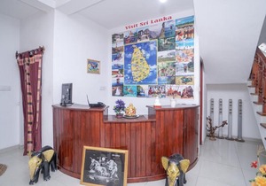 OYO 567 The White Villa