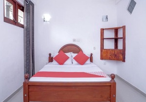 OYO 567 The White Villa