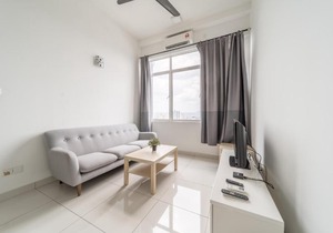 OYO Home 790 Premium 2BR Vue Residences