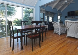 Oyster Catcher 131 3BR 3BA Villa w Kitchen