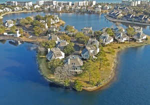 Oyster Catcher 32 Lake View 3BR 3BA Villa w Kitchen