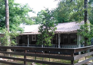 Pa Pa's Cabin at Monterrey Park and Boat Launch area, Lake Sam rayburn