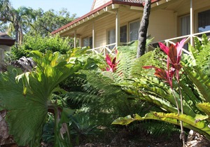 PACIFIC PALMS RESORT