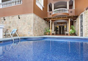 Pacifico Colonial Condominiums