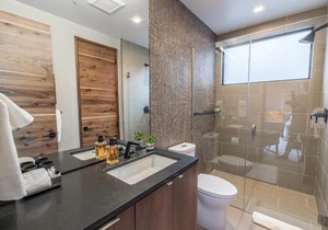 Padre Canyon Residences - King Suite