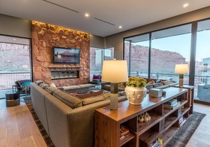 Padre Canyon Residences - Whole House with Pool