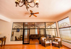 PALATIAL METRO COUNTRY CLUB VILLA