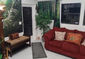 Palm Springs 3-Bedroom 2-Bath 5 Miles to the Beach