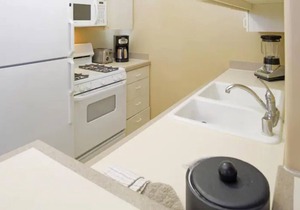 PALM SPRINGS PERFECTION! 2BDR sleeps 6! POOLSIDE Bar & Grill