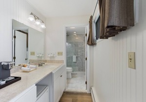 Palmer House Resort - Deluxe Two Double Beds 3