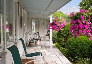 Palmer House Resort - Deluxe Two Double Beds 3