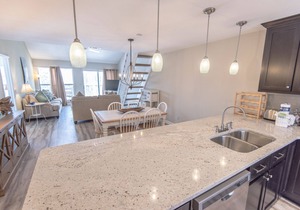 Palms North #2B- Deeded beach access, pool, on Dune Allen beach