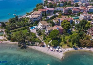 Palmyra Beachfront Studios