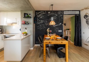Panoramic view - loft-style beachfront apartment - like staying with friends