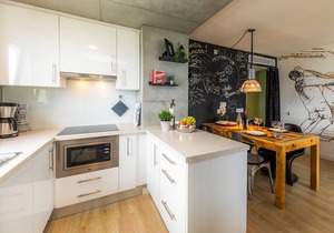 Panoramic view - loft-style beachfront apartment - like staying with friends