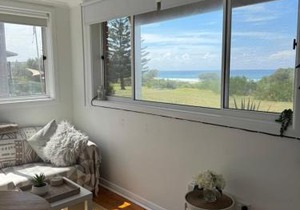 Paradise on Jones Beach Kiama - Beachfront unit with direct beach access & views