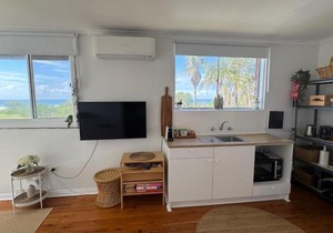Paradise on Jones Beach Kiama - Beachfront unit with direct beach access & views