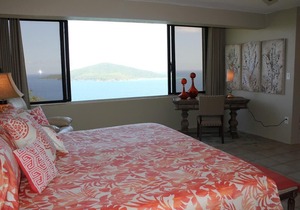 Paradise Palms 1-Bedroom Condo w/ Pool & Panoramic Ocean Views