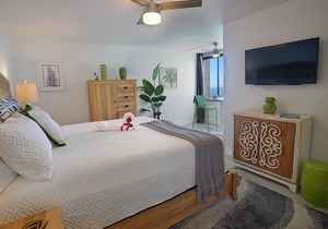Paradise Palms Studio w/ Ocean Views & Pool