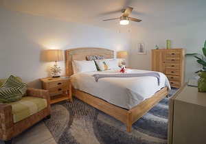 Paradise Palms Studio w/ Ocean Views & Pool