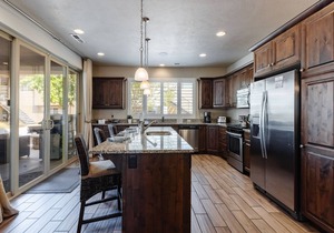 Paradise Village at Zion 28 | Private Hot Tub, Outdoor firepit, and Community Pool
