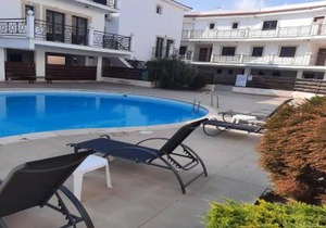 Paramount Gardens Resorts C201
