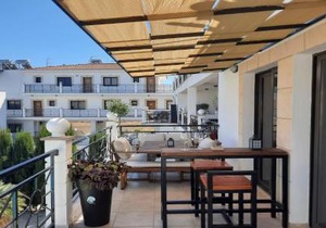 Paramount Gardens Resorts C201
