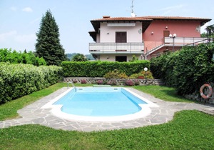Parco Rosa with 1 bedrooms and 1.5 bathrooms