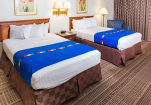 Park Inn by Radisson Sharon