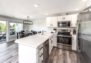 Park Pointe A201 - Community Pool/Hot tub