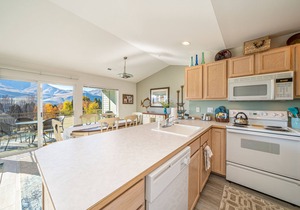Park Pointe A301 - Community Pool/Hot tub